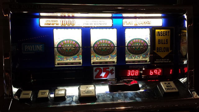 Ein britischer Mann hat am MEGA MOOLAH-Spielautomaten gewonnen.